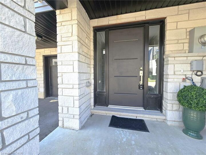 Property Photo:  51 Sparrow Avenue 70  ON N1T 0E5 
