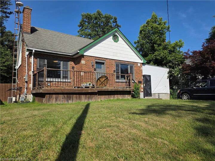 Property Photo: 32 Forest Road ON N3S 6W2