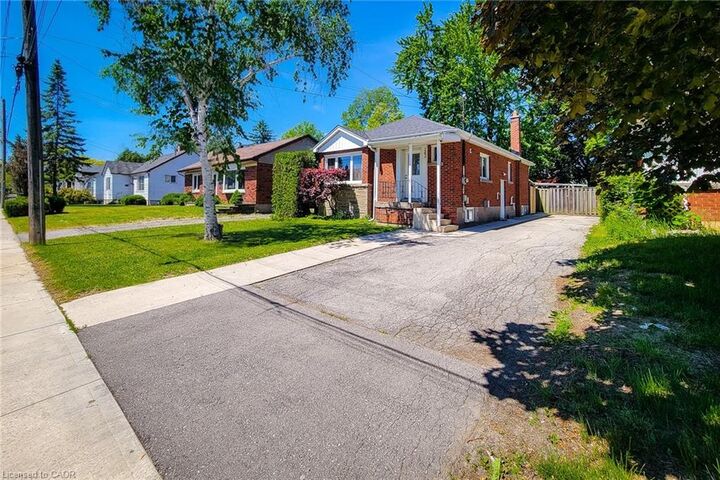 Property Photo: 242 West 2nd Street ON L9C 3G5