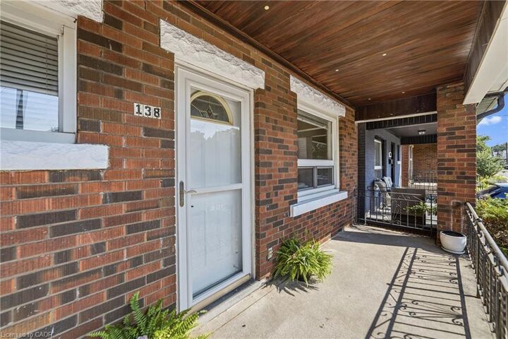Property Photo: 138 Cameron Avenue N ON L8H 4Z3