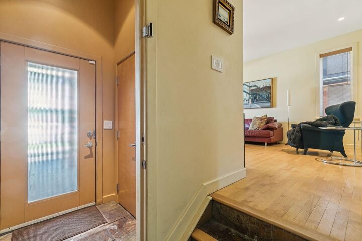 Property Photo: 1717 7 Avenue NW AB T2N 0Z5