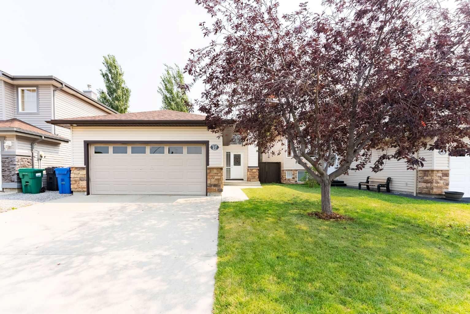Property Photo:  27 Fairmont Road S  AB T1K 8C7 