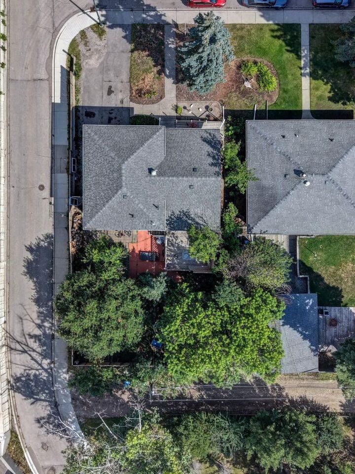 Property Photo:  1615 23 Street NW  AB T2N 2P6 