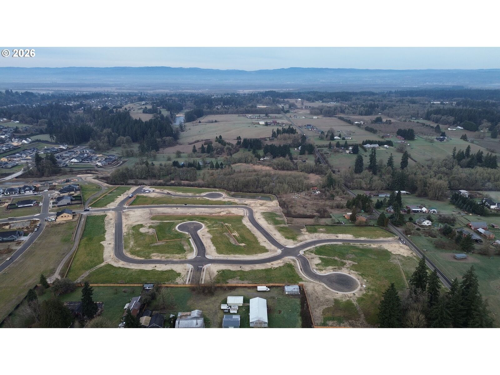 Property Photo:  1602 N 41st Ct  WA 98642 