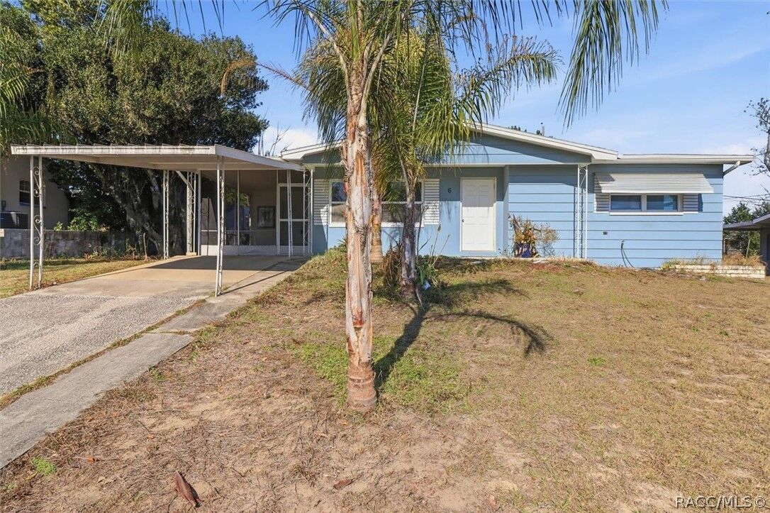 Property Photo: 6 N Osceola Street FL 34465