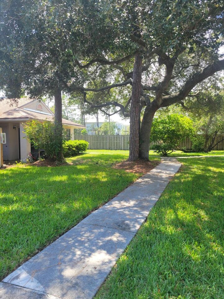 Property Photo: 2837 Stoneway Lane D FL 34982