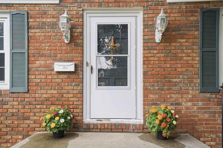 Property Photo:  914 NW A Street  IN 47374 