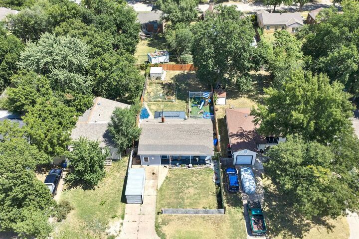 Property Photo:  822 S Beverly Dr.  KS 67218 