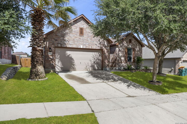 Property Photo: 10906 Almond Wood TX 78233