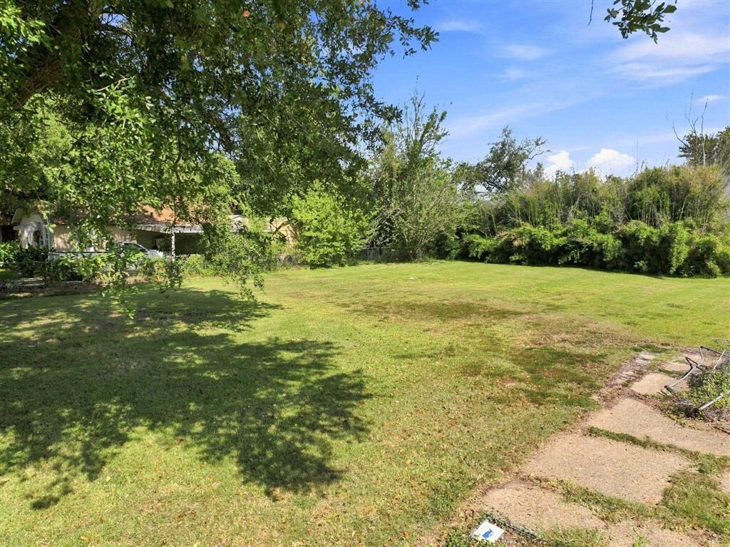 Property Photo:  0 15th Street  LA 70601 