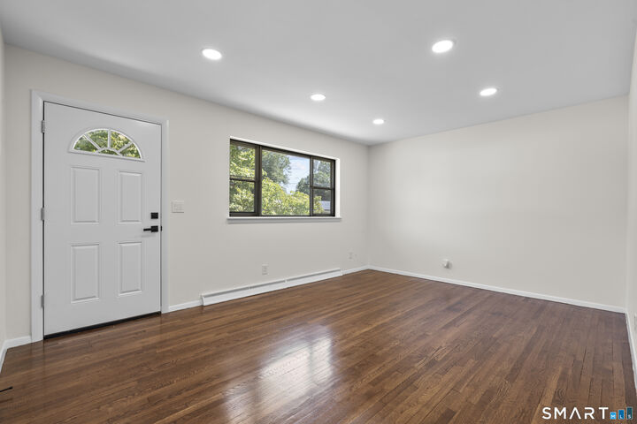 Property Photo:  63 Eileen Road  CT 06516 