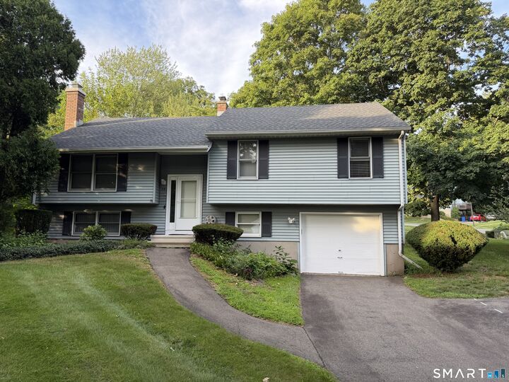 Property Photo: 54 Valley View Drive 54 CT 06518