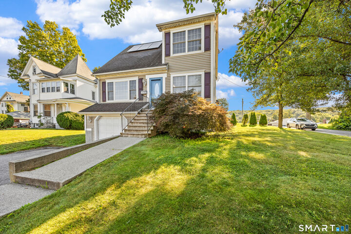 Property Photo:  179 High Street  CT 06770 