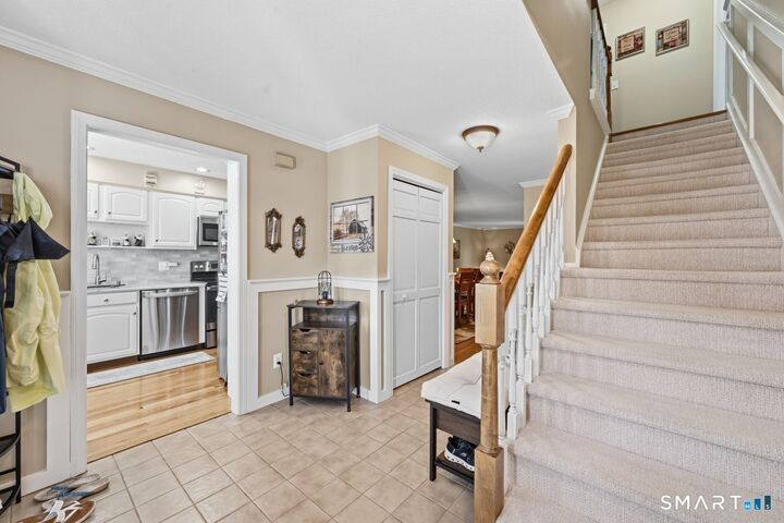 Property Photo:  113 Tunxis Village 113  CT 06032 