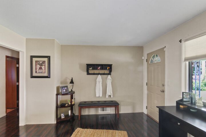 Property Photo: 9722 E Valleyway Ave WA 99206