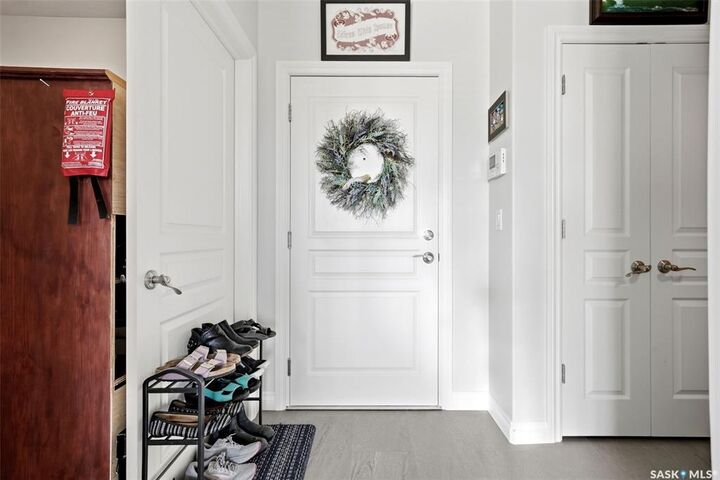 Property Photo:  1715 Badham Boulevard 206  SK S4P 0L9 