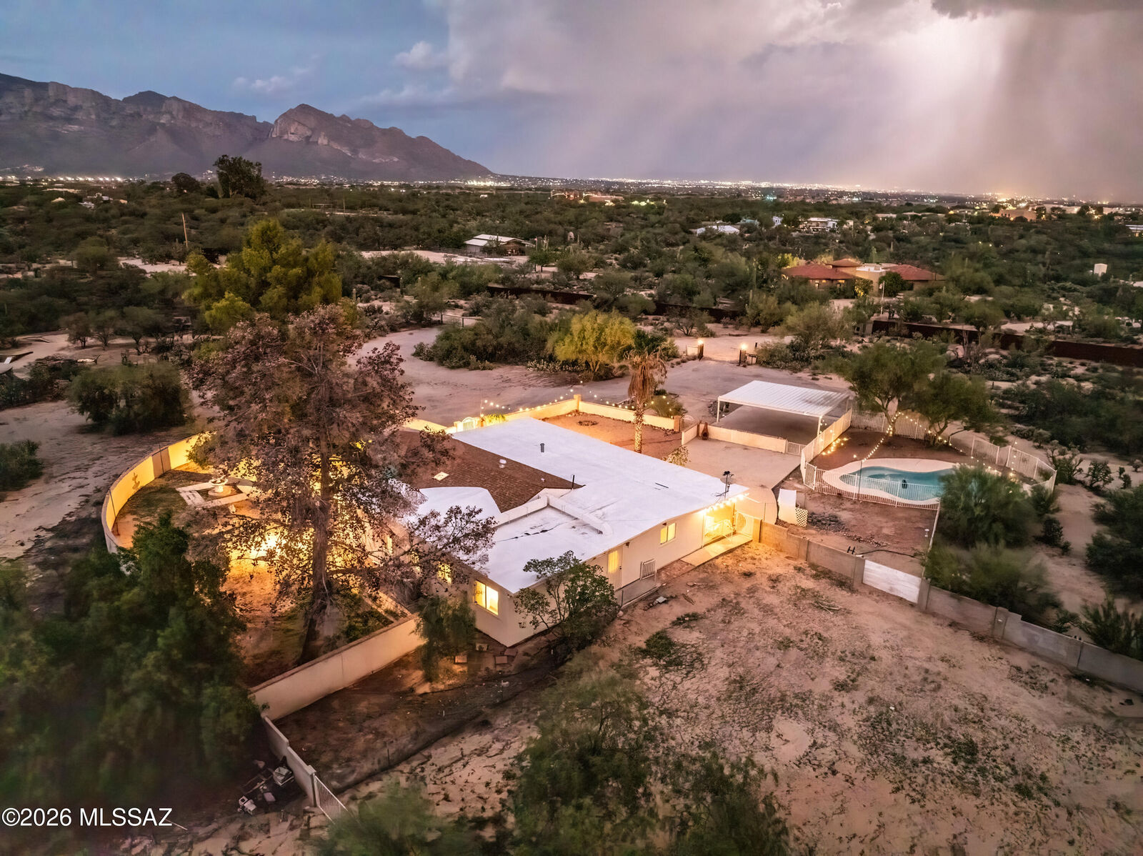 Property Photo:  2350 W Sunkist Road  AZ 85755 