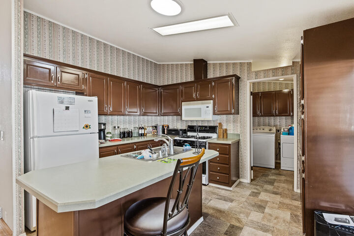 Property Photo:  1343 W Morton Avenue  CA 93257 