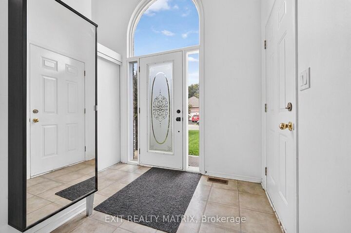 Property Photo: 239 Stiver Street ON K4R 1G9