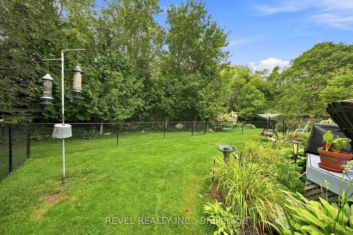 Property Photo:  445 Nickerson Drive  ON K9A 1A9 