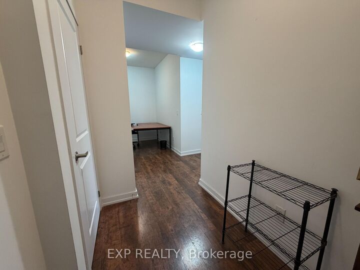 Property Photo: 81 Robinson Street 601 ON L8P 0B9