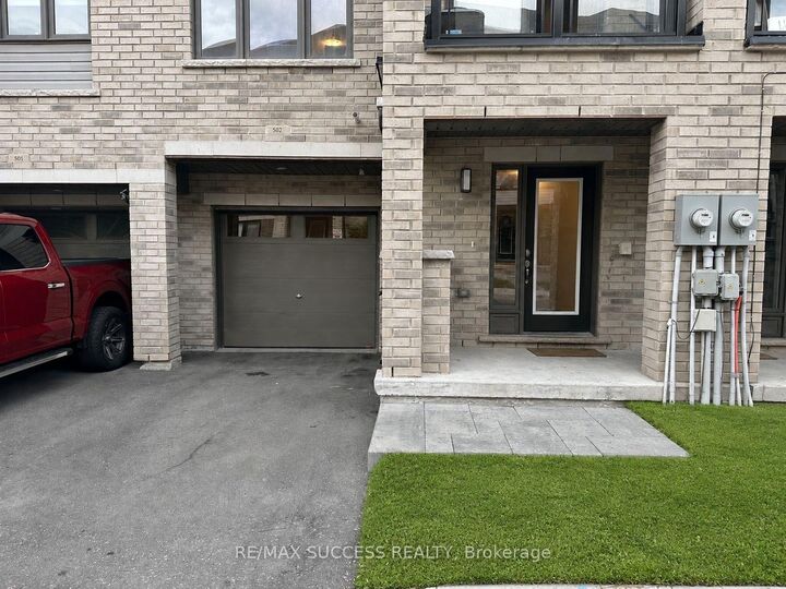 Property Photo: 585 Colborne Street E 502 ON N3S 0K4