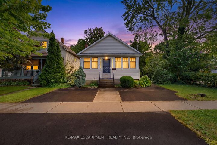 22 Mildred Avenue — photo 1