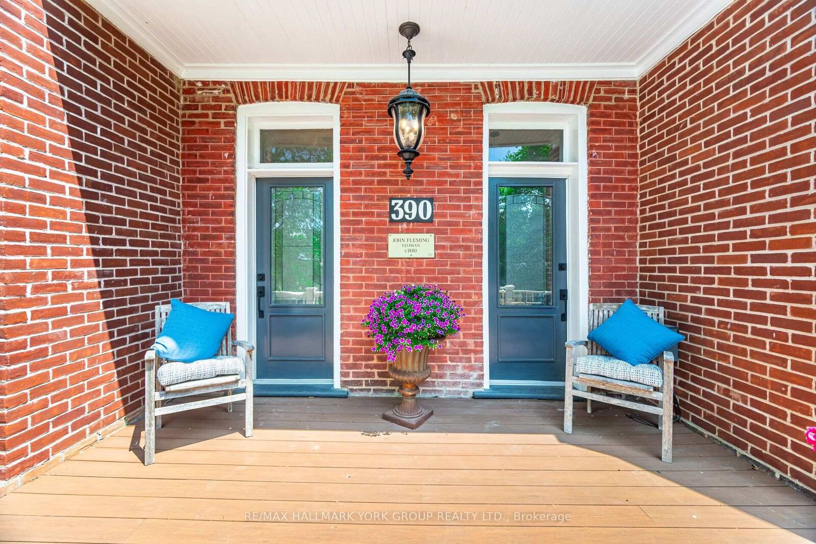 Property Photo:  390 Main Street  ON L0G 1T0 