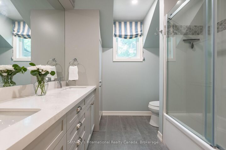 Property Photo: 2267 Cedarberry Court ON L6J 6E5