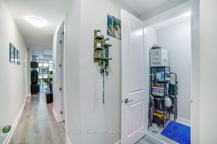 Photo de la propriété:  150 Main Street W 810  ON L8P 1H8 