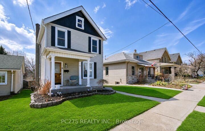 Property Photo: 92 Walnut Street ON N3L 2J7
