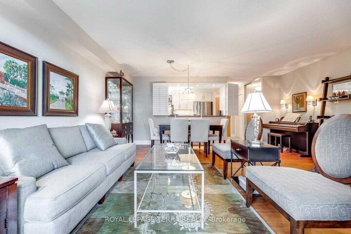 Property Photo: 300 Webb Drive 201 ON L5B 3W3
