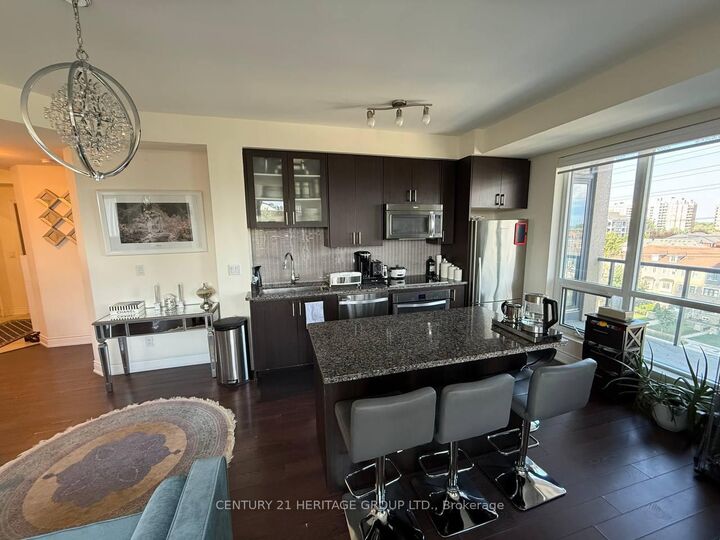 Property Photo:  9088 Yonge Street 608A  ON L4C 6Z9 