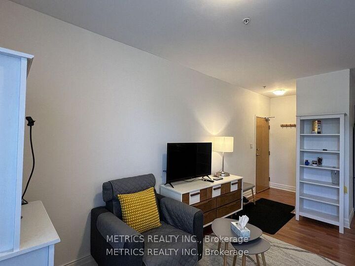 Property Photo: 459 Kerr Street 201 ON L6K 3C2