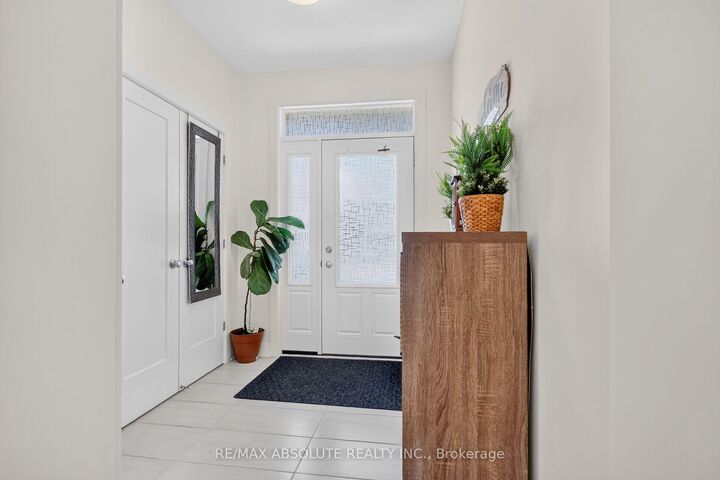 Property Photo: 674 Parade Drive ON K2S 0Z3