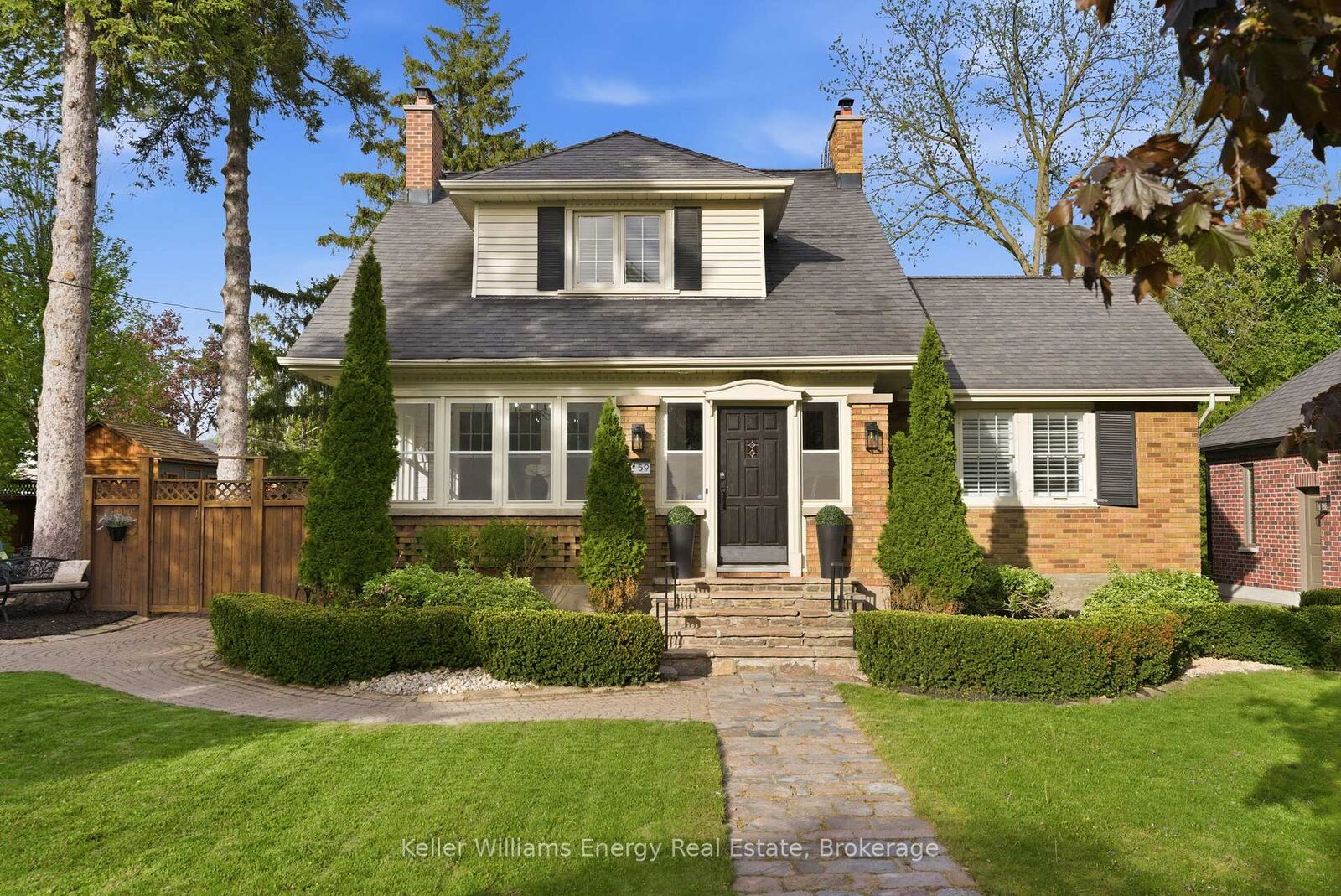Property Photo: 59 Bagot Street ON L1M 1A1