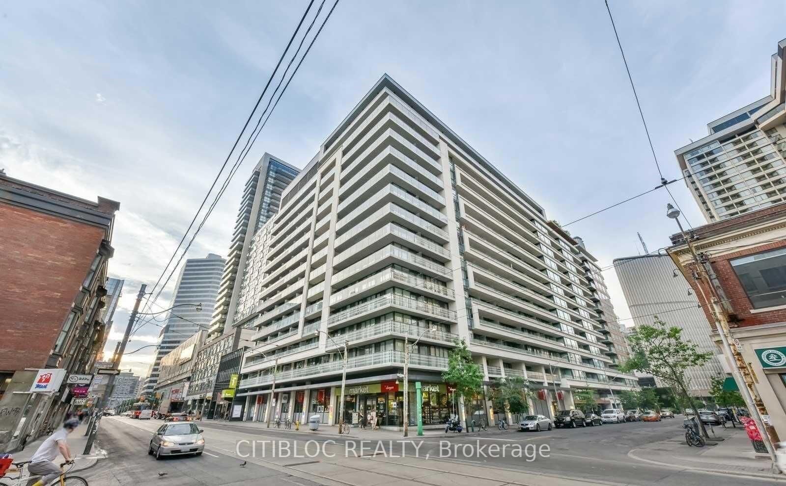 Property Photo:  111 Elizabeth Street 1622  ON M5G 1P7 