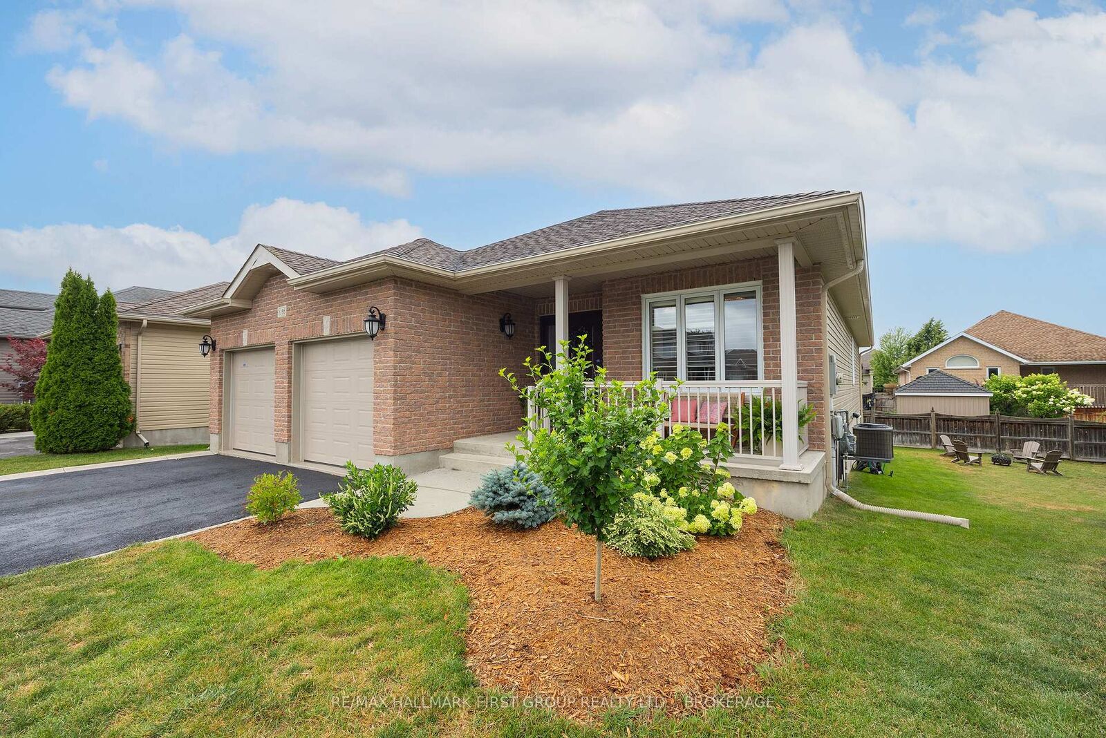 Property Photo: 1286 Mazzolin Crescent ON K7P 0G6