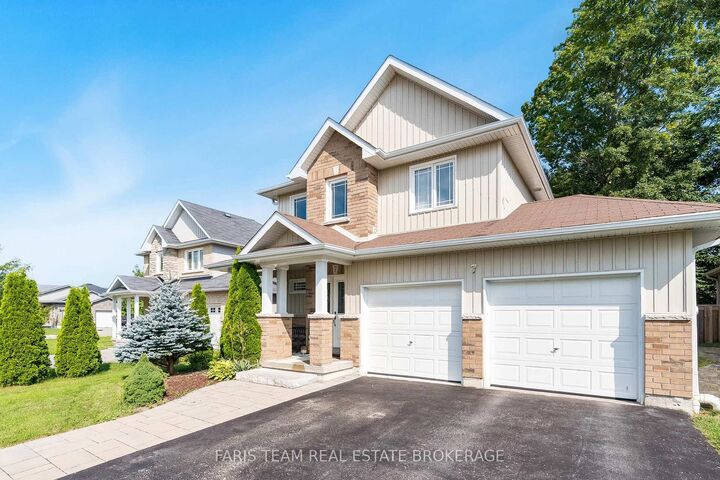 Property Photo: 7 Mancini Drive ON L0M 1B1