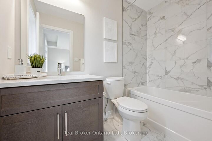 Property Photo:  60 Ayr Meadows Crescent  ON N0B 1E0 