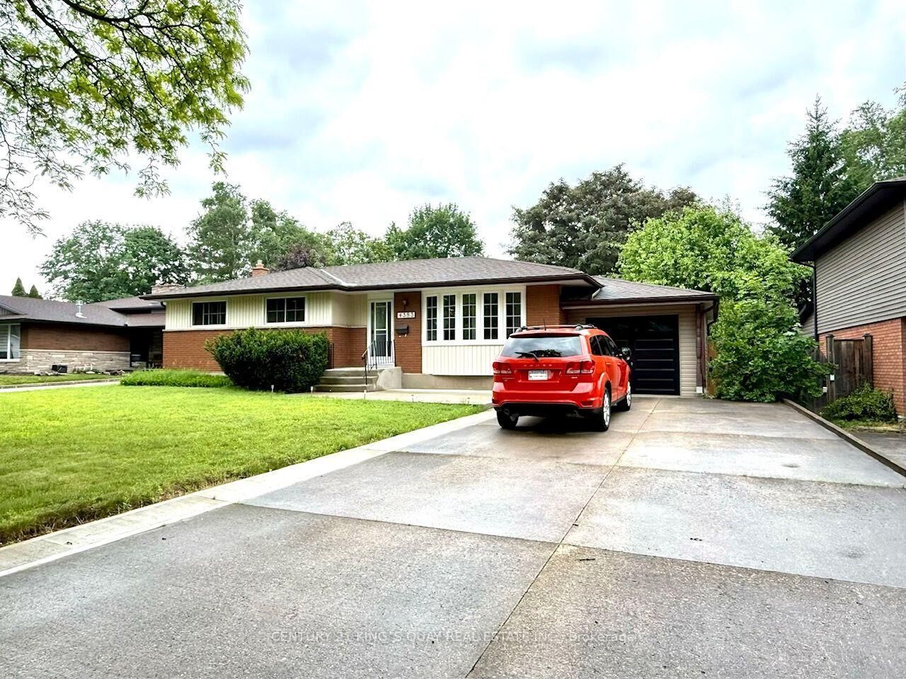 Property Photo:  4383 Petrie Court Upper  ON L2E 6L8 