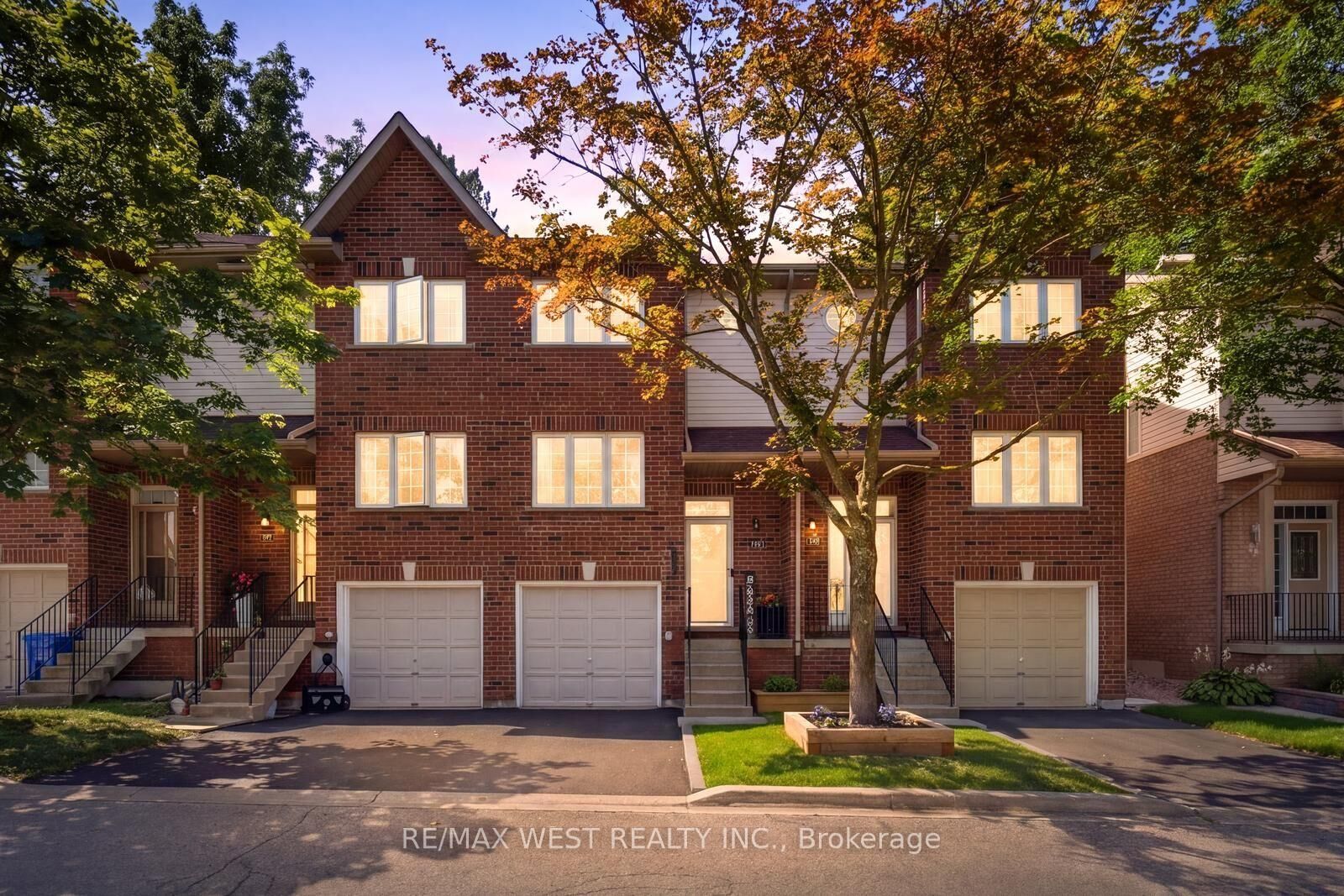 Property Photo:  5 Spring Street 10  ON L9W 1M8 