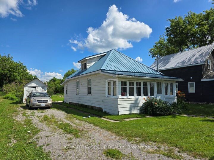 Property Photo:  129 Lindsay Street  ON K0M 1N0 