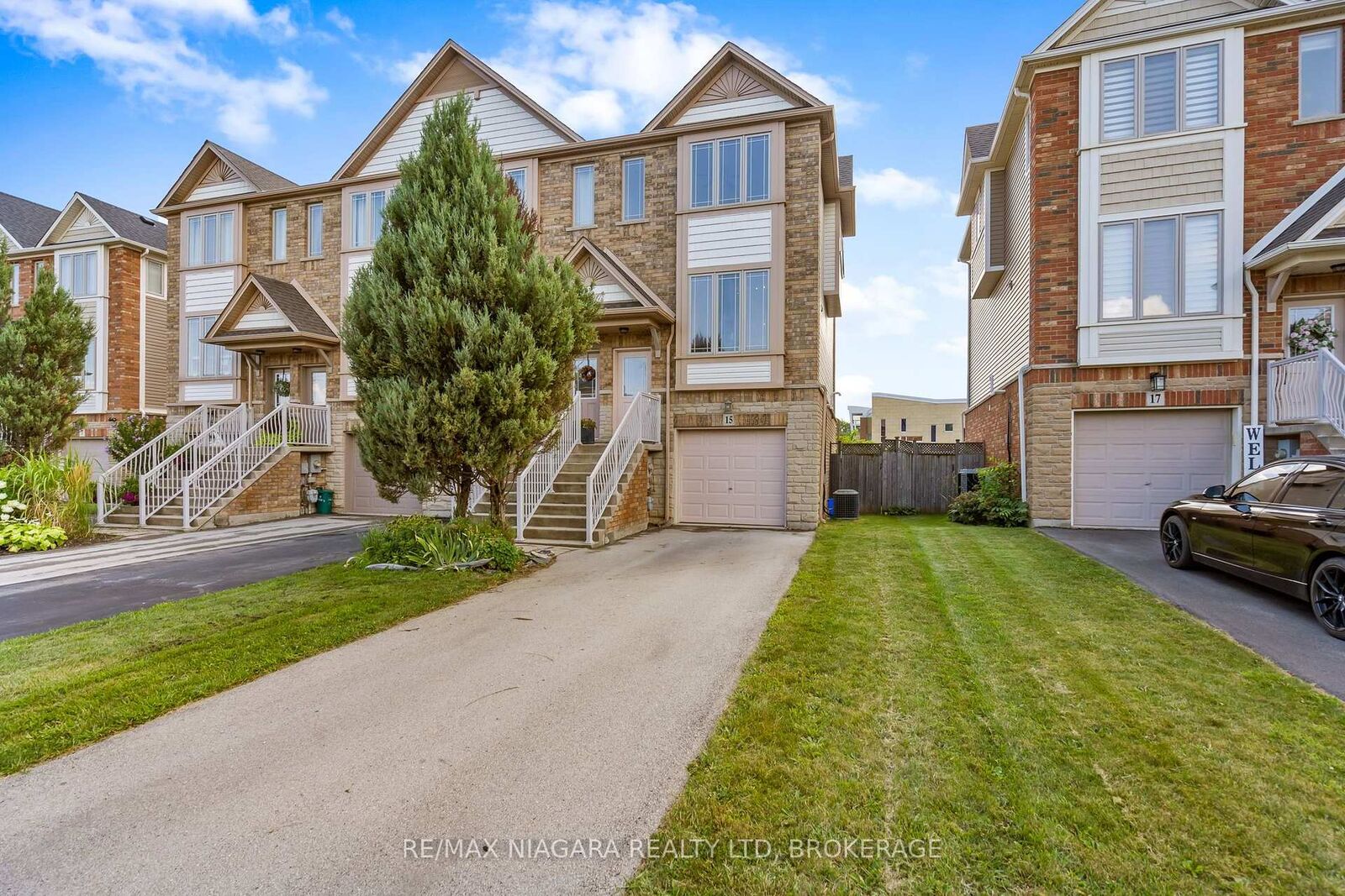 Property Photo:  15 Hemlock Way  ON L3M 0A7 