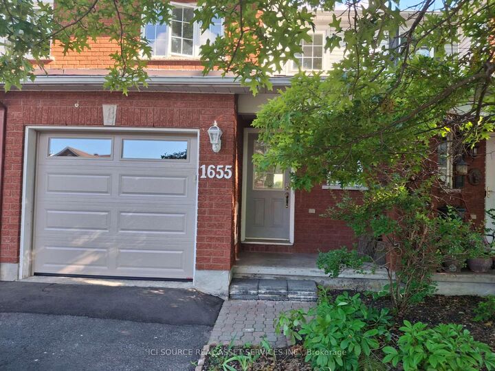 Property Photo:  1655 Jobin Crescent  ON K1J 1C4 