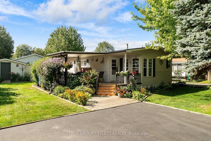 11 Huron Lane — photo 1