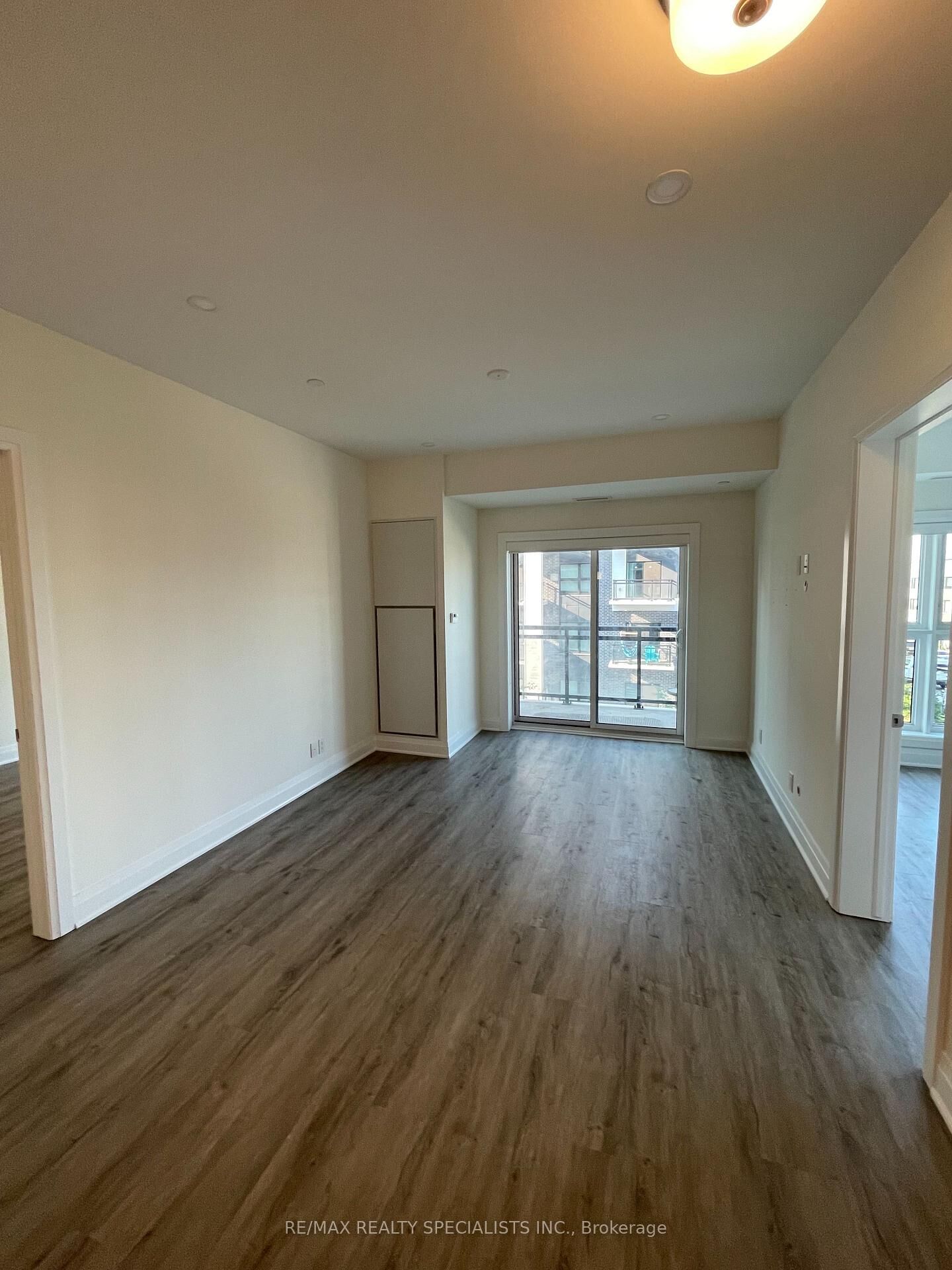 Property Photo: 128 Grovewood Common 329 ON L6H 0X3