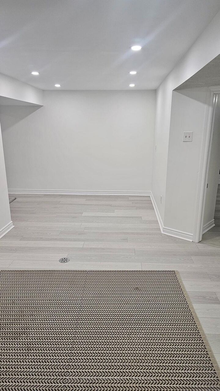Property Photo:  4046 Ellesmere Road Bsmt  ON M1C 1J2 