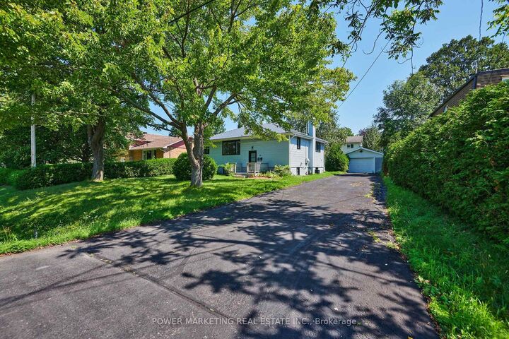 Property Photo:  35 Tauvette Street A  ON K1B 3A1 