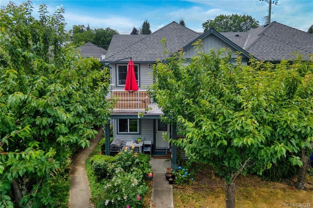 Property Photo: 211 Victoria Rd #202 BC V9R 4P7